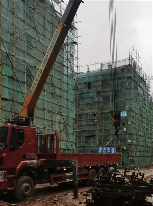肥乡区“慢工细活”—— 吊车的 “微动控制” 技术